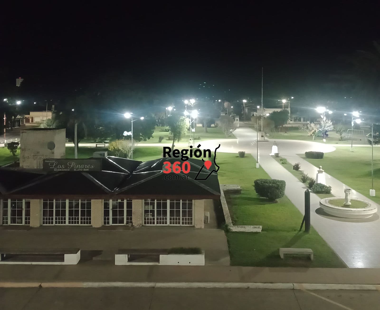 Plaza principal de Hughes